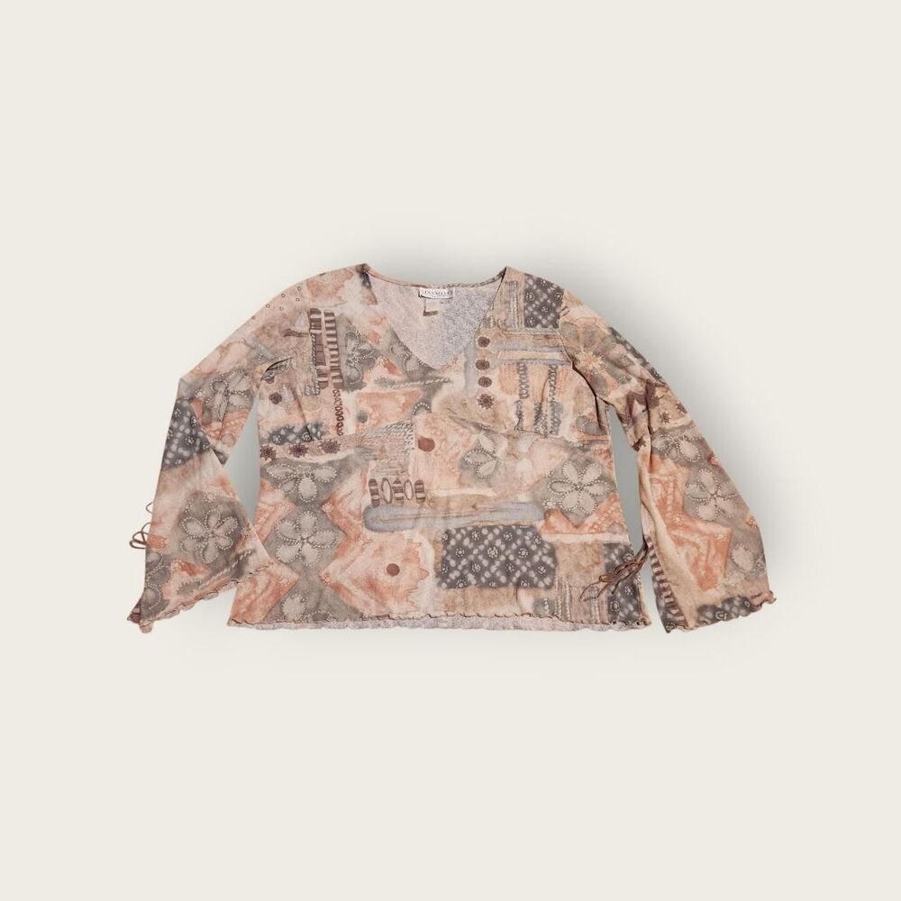 Pastel bell sleeve shirt